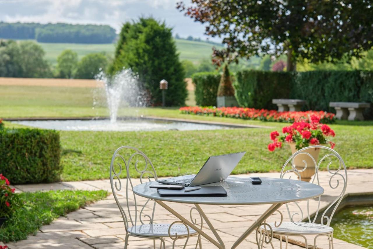 Vinay  Hostellerie Briqueterie & Spa Champagne מראה חיצוני תמונה The garden of the Château de Chaumont