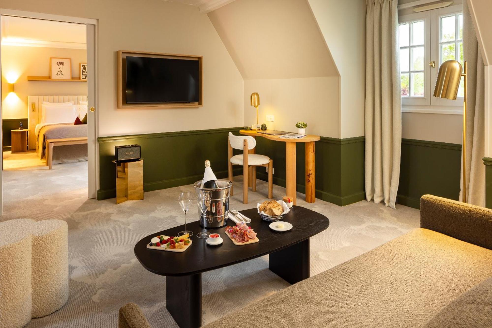 Vinay  Hostellerie Briqueterie & Spa Champagne מראה חיצוני תמונה A suite at the hotel