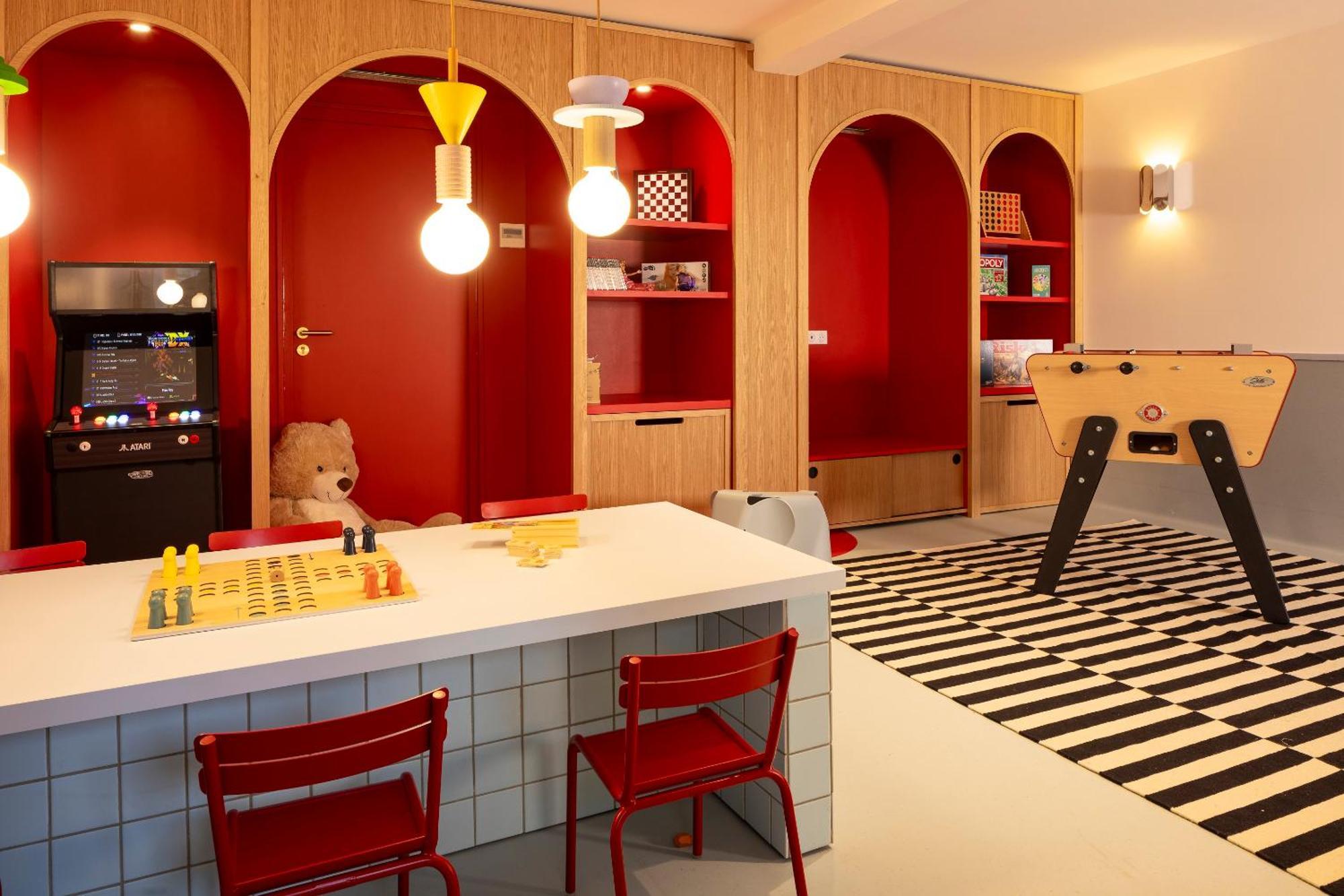 Vinay  Hostellerie Briqueterie & Spa Champagne מראה חיצוני תמונה The interior of the Lego House